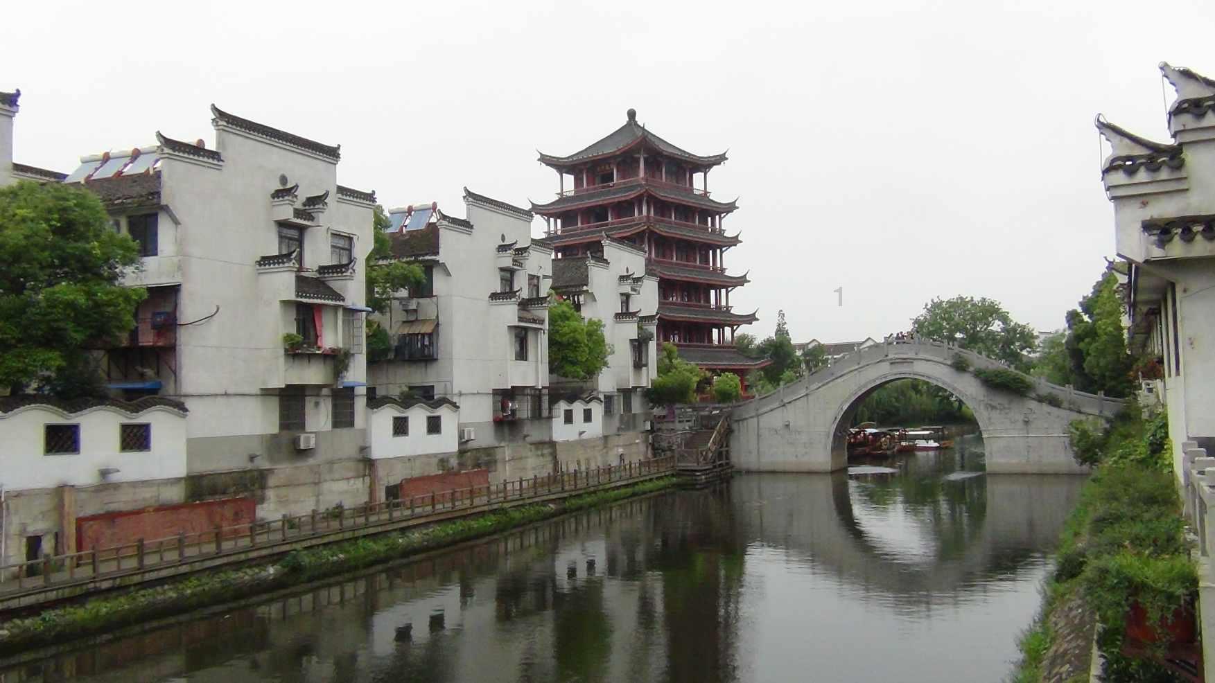 虫虫助手下载